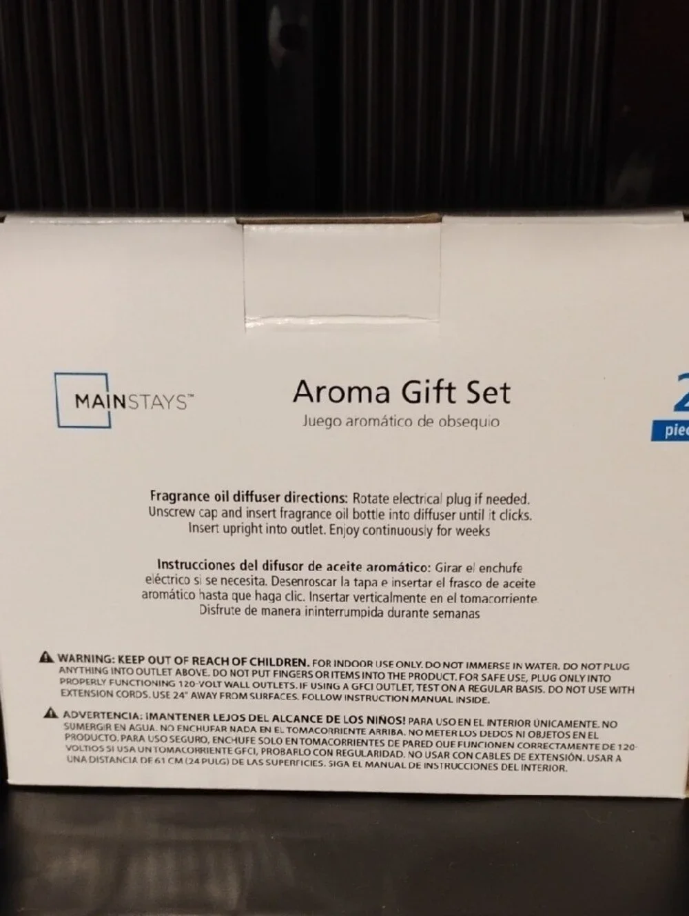 (#11) New Mainstays Orange Truck Aroma Gift Set - Green Tree Accent